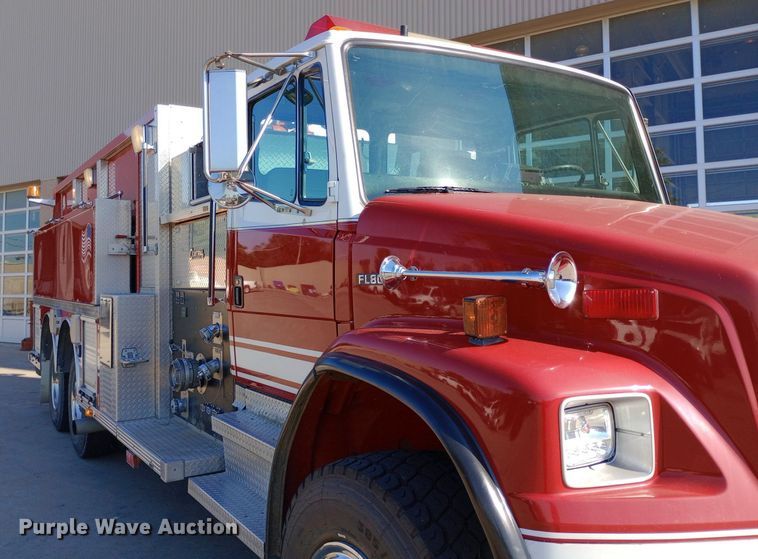 image for item DQ7159 2000 Freightliner  FL80 fire truck