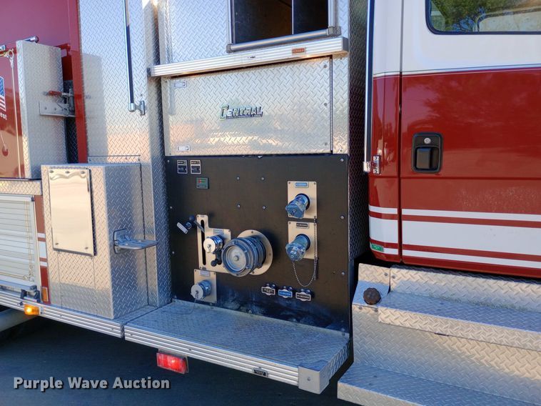 image for item DQ7159 2000 Freightliner  FL80 fire truck