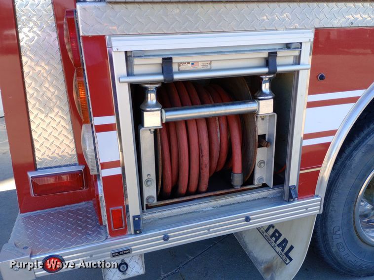 image for item DQ7159 2000 Freightliner  FL80 fire truck