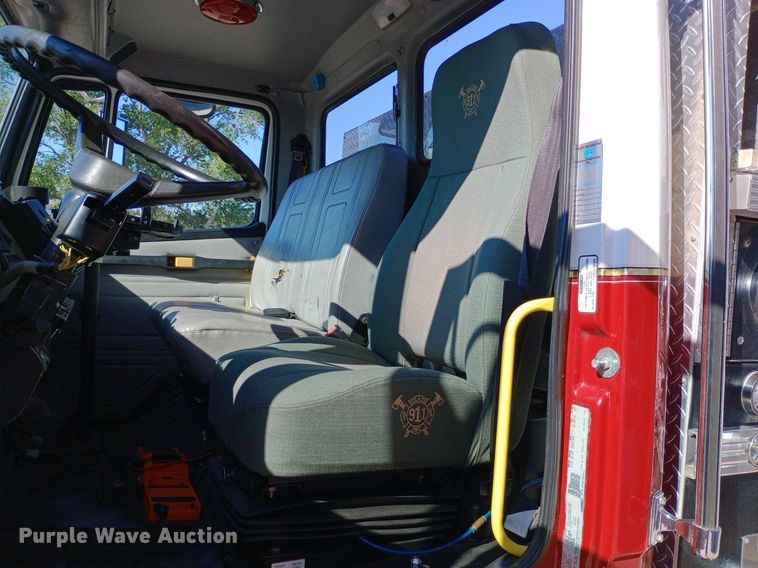 image for item DQ7159 2000 Freightliner  FL80 fire truck