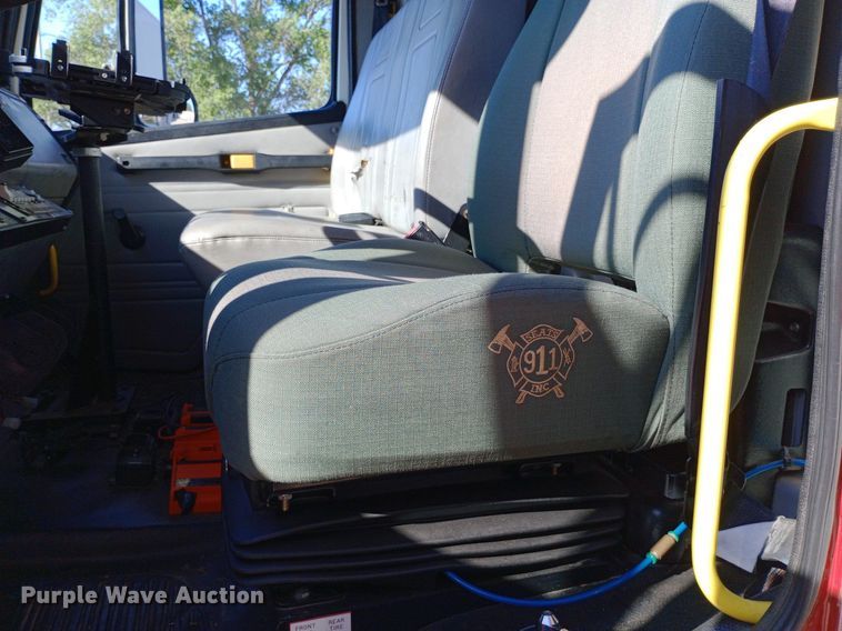 image for item DQ7159 2000 Freightliner  FL80 fire truck