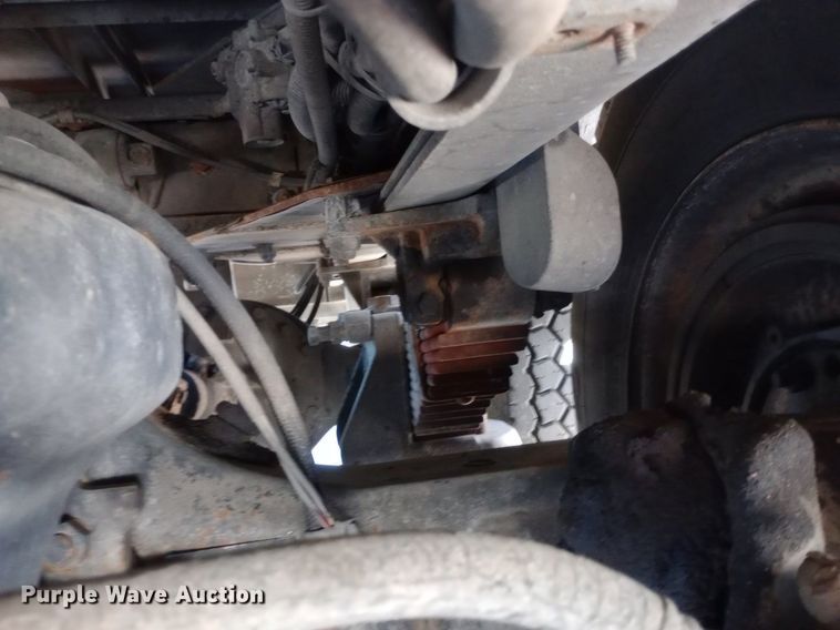 image for item DQ7159 2000 Freightliner  FL80 fire truck