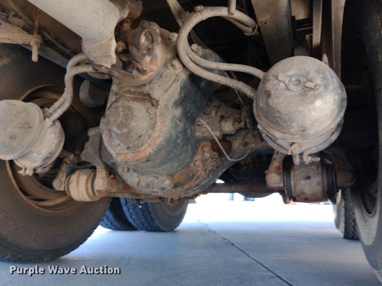 image for item DQ7159 2000 Freightliner  FL80 fire truck