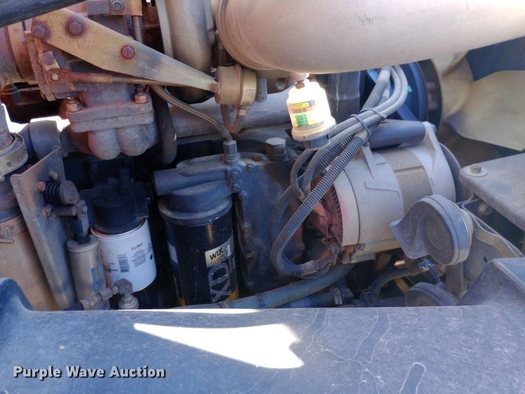 image for item DQ7159 2000 Freightliner  FL80 fire truck