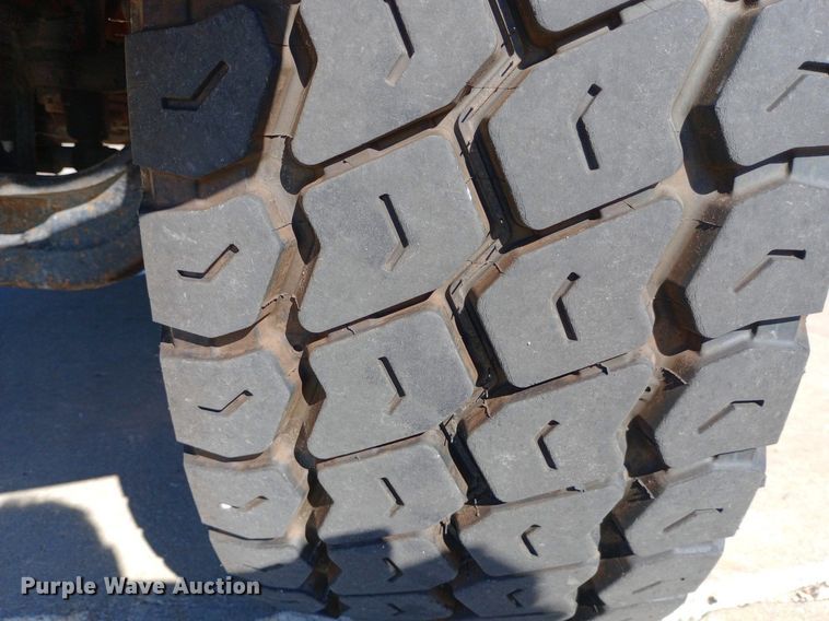 image for item DQ7159 2000 Freightliner  FL80 fire truck