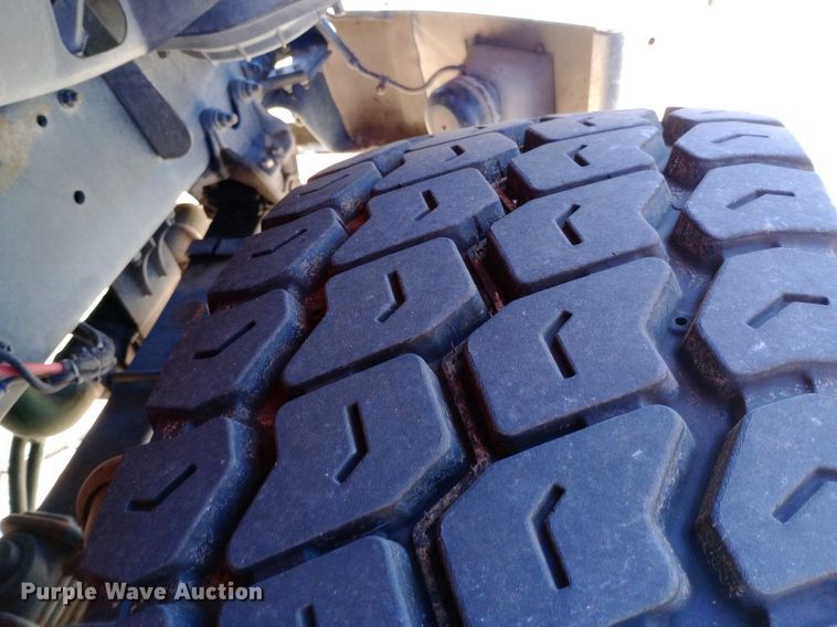 image for item DQ7159 2000 Freightliner  FL80 fire truck