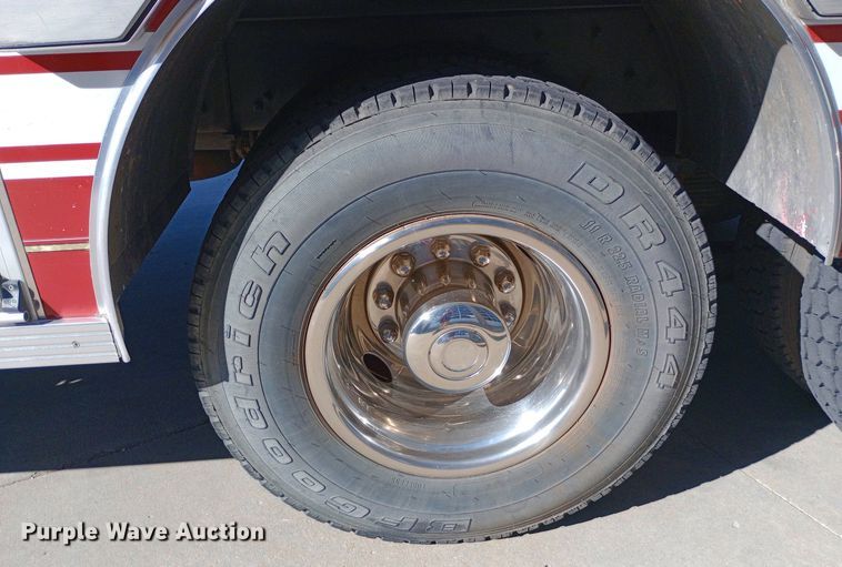 image for item DQ7159 2000 Freightliner  FL80 fire truck