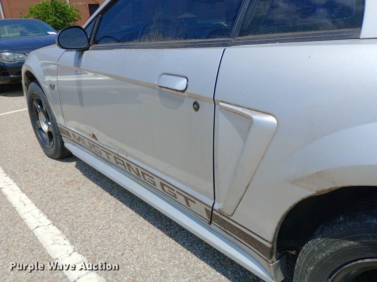 image for item DQ7168 2000 Ford Mustang GT 