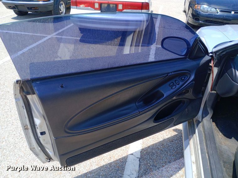 image for item DQ7168 2000 Ford Mustang GT 