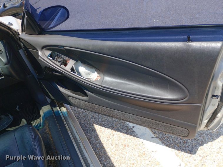 image for item DQ7168 2000 Ford Mustang GT 