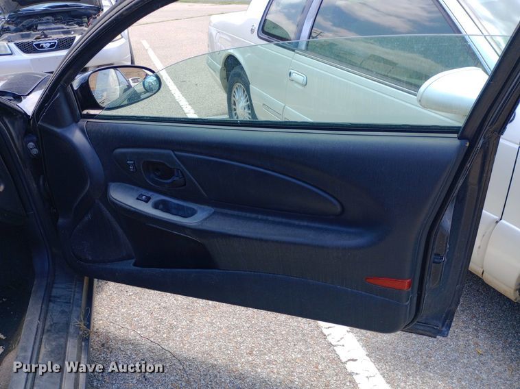 image for item DQ7169 2003 Chevrolet Monte Carlo 