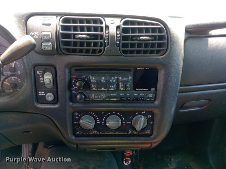 image for item DQ7171 1998 Chevrolet Blazer SUV