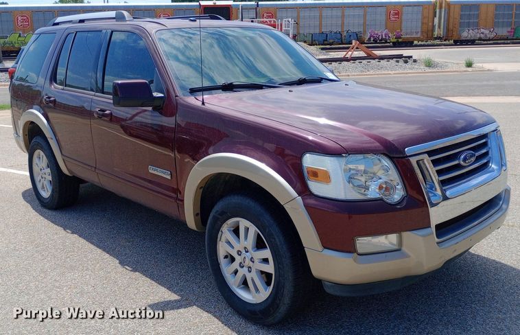 image for item DQ7172 2006 Ford Explorer Eddie Bauer SUV