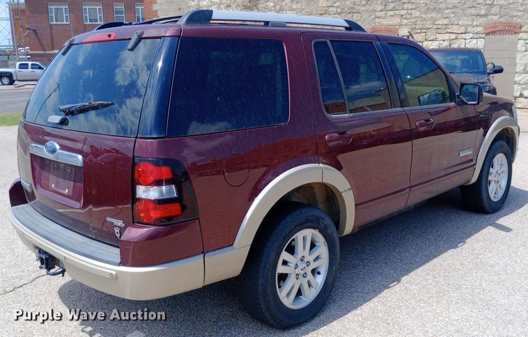 image for item DQ7172 2006 Ford Explorer Eddie Bauer SUV