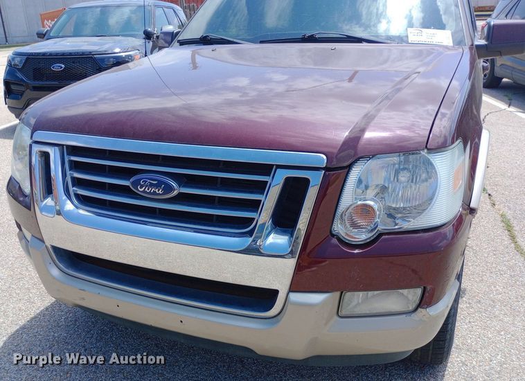 image for item DQ7172 2006 Ford Explorer Eddie Bauer SUV