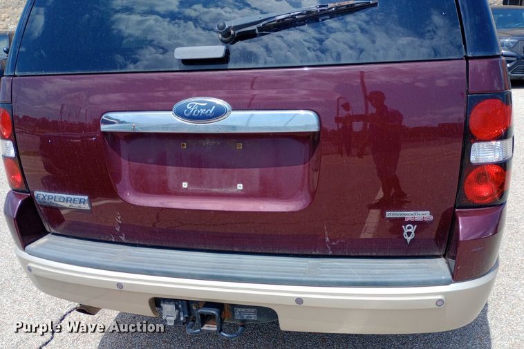 image for item DQ7172 2006 Ford Explorer Eddie Bauer SUV