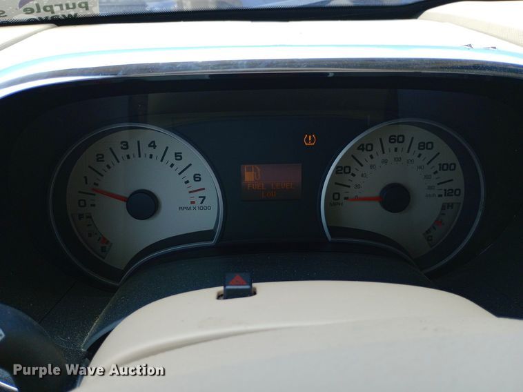 image for item DQ7172 2006 Ford Explorer Eddie Bauer SUV