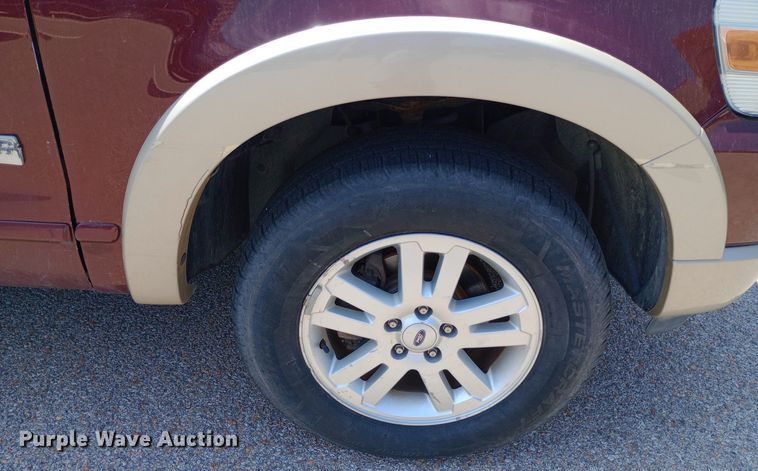 image for item DQ7172 2006 Ford Explorer Eddie Bauer SUV