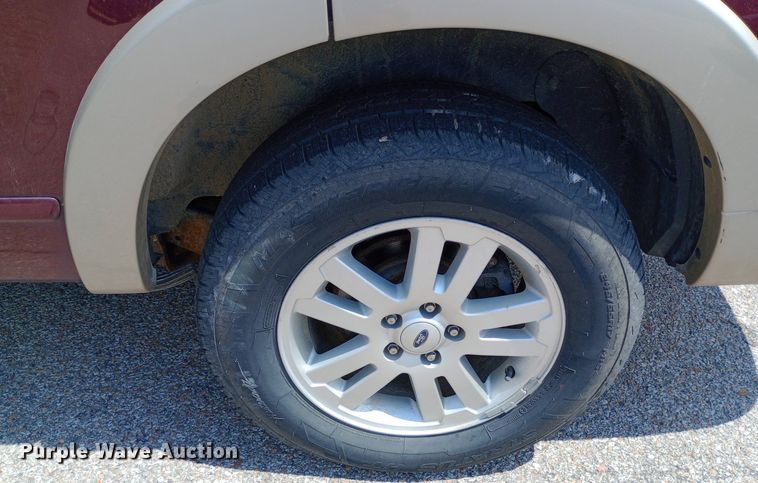 image for item DQ7172 2006 Ford Explorer Eddie Bauer SUV