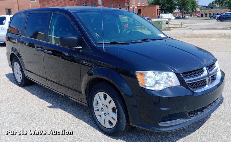 image for item DQ7173 2020 Dodge Grand Caravan van