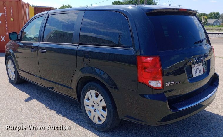 image for item DQ7173 2020 Dodge Grand Caravan van