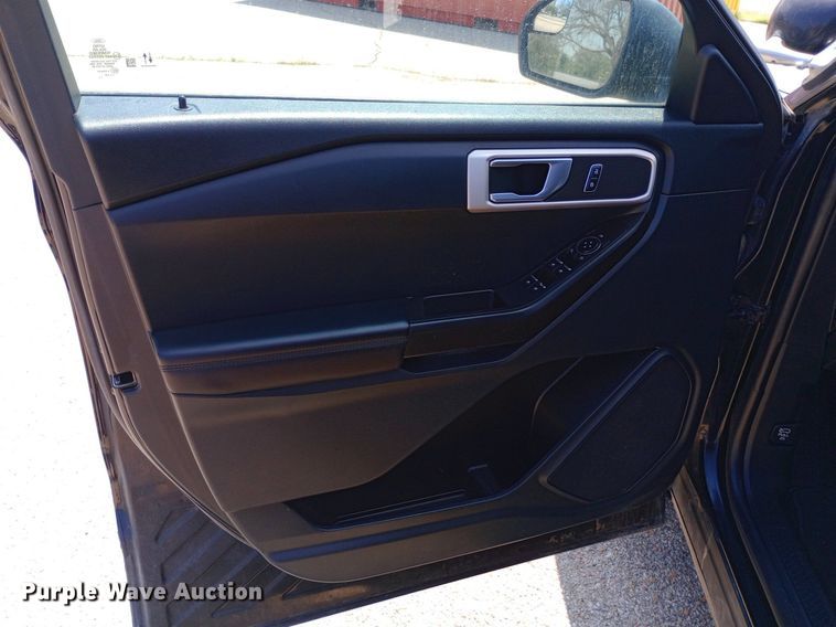 image for item DQ7176 2021 Ford Explorer Police Interceptor SUV