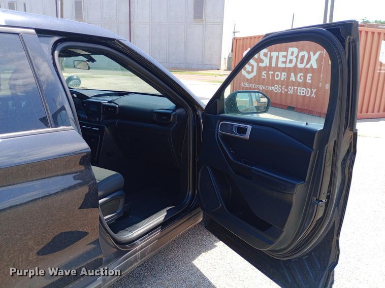 image for item DQ7176 2021 Ford Explorer Police Interceptor SUV