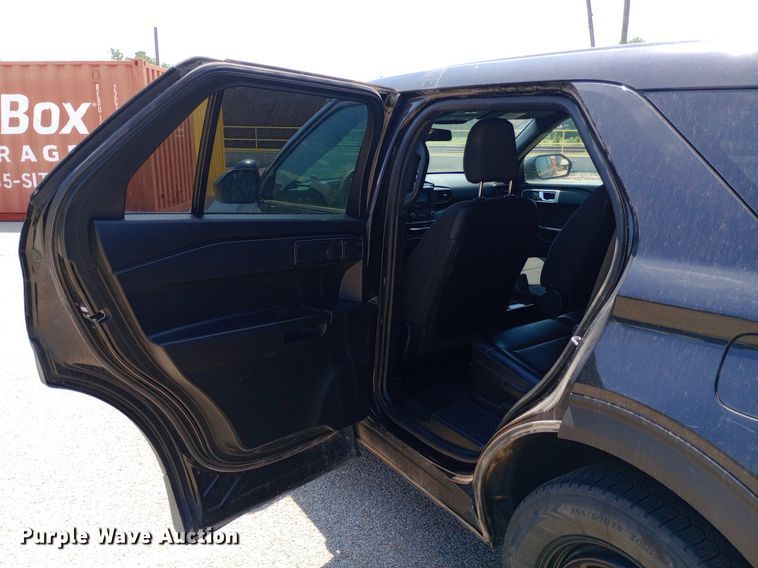image for item DQ7176 2021 Ford Explorer Police Interceptor SUV