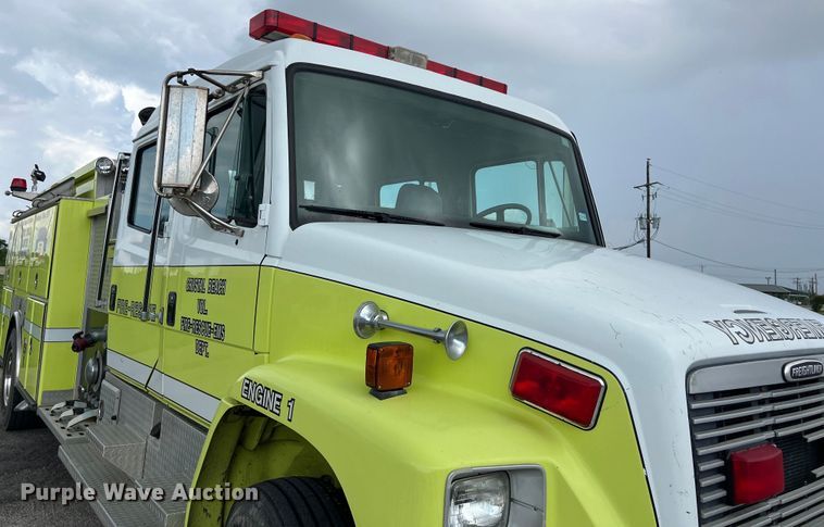 image for item DS3117 1999 Freightliner pumper fire truck