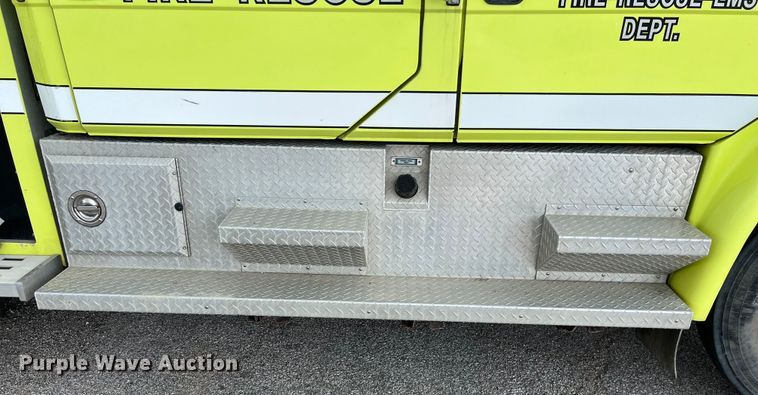 image for item DS3117 1999 Freightliner pumper fire truck