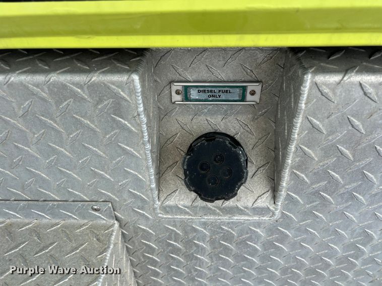 image for item DS3117 1999 Freightliner pumper fire truck