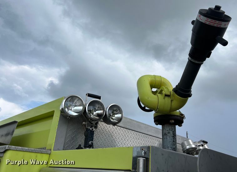 image for item DS3117 1999 Freightliner pumper fire truck