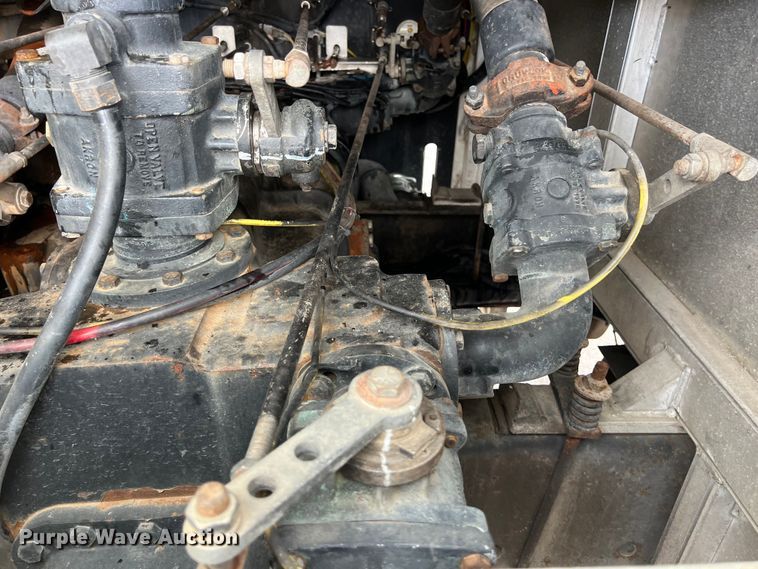 image for item DS3117 1999 Freightliner pumper fire truck