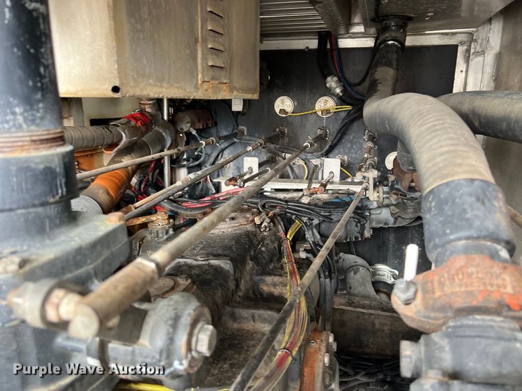 image for item DS3117 1999 Freightliner pumper fire truck