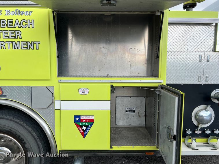 image for item DS3117 1999 Freightliner pumper fire truck
