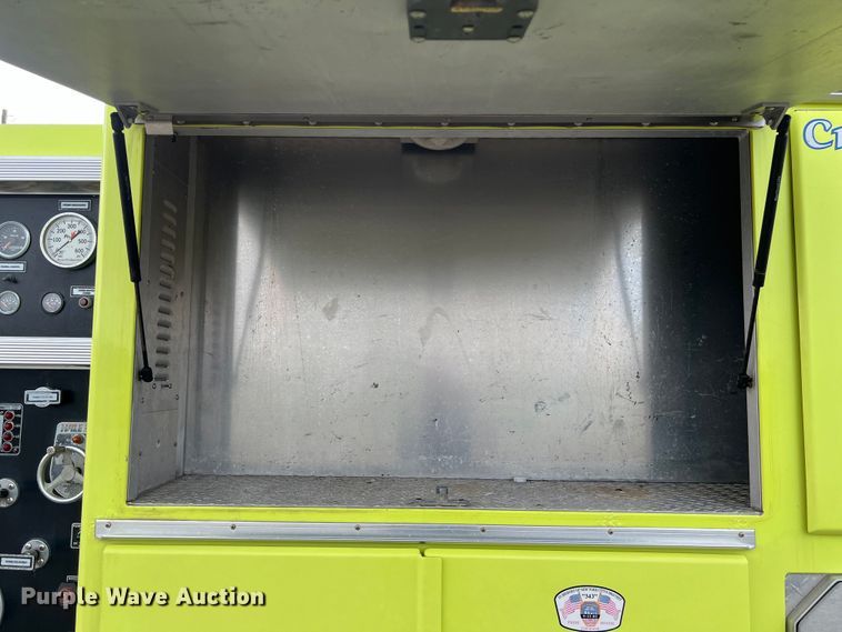 image for item DS3117 1999 Freightliner pumper fire truck