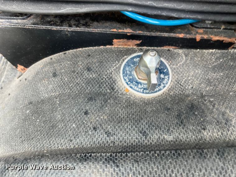 image for item DS3117 1999 Freightliner pumper fire truck