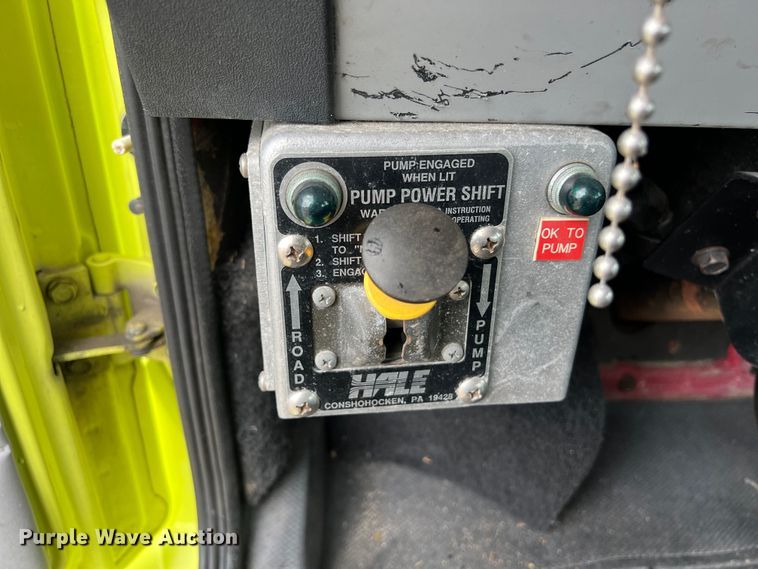 image for item DS3117 1999 Freightliner pumper fire truck