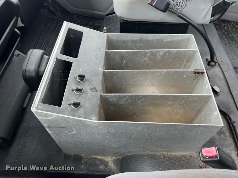 image for item DS3117 1999 Freightliner pumper fire truck