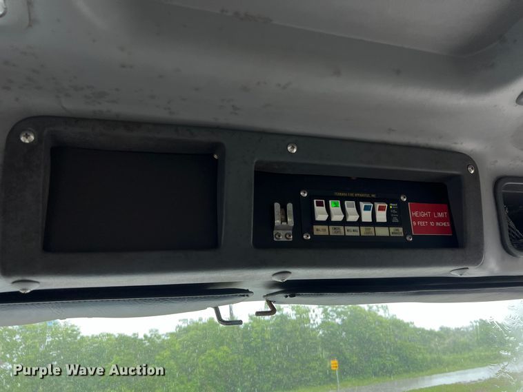 image for item DS3117 1999 Freightliner pumper fire truck