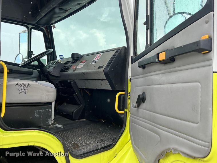 image for item DS3117 1999 Freightliner pumper fire truck