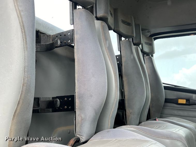 image for item DS3117 1999 Freightliner pumper fire truck