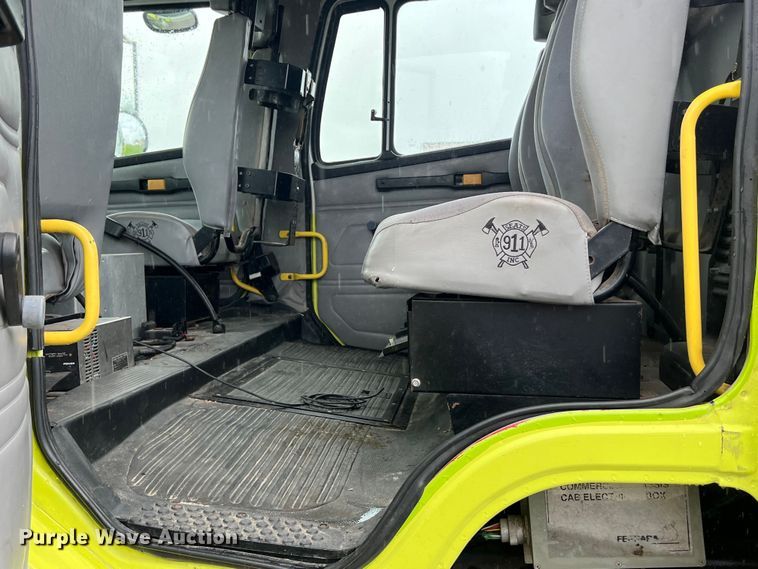 image for item DS3117 1999 Freightliner pumper fire truck