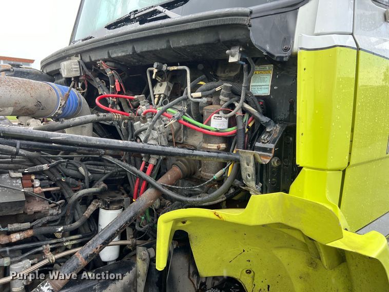 image for item DS3117 1999 Freightliner pumper fire truck