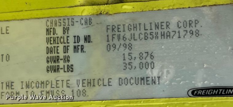 image for item DS3117 1999 Freightliner pumper fire truck