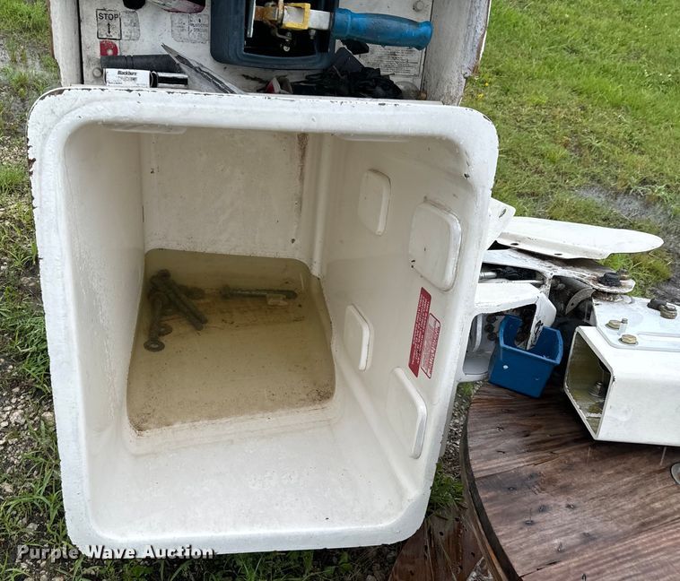 image for item DX0673 2011 Terex  Hi-Ranger LT-40 bucket lift