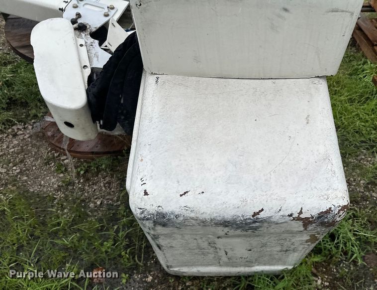 image for item DX0673 2011 Terex  Hi-Ranger LT-40 bucket lift