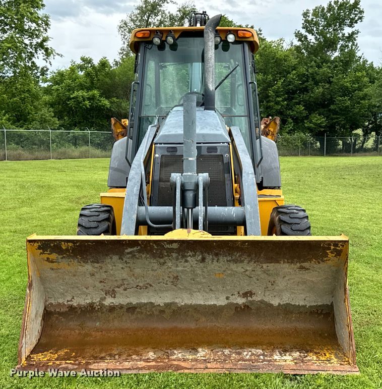 image for item DX0674 2014 John Deere 310SK backhoe