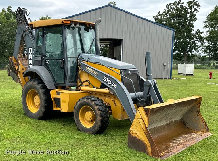 image for item DX0674 2014 John Deere 310SK backhoe