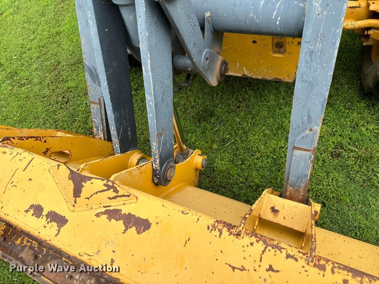 image for item DX0674 2014 John Deere 310SK backhoe